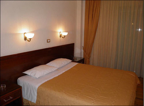 Hotel Meletiou Thebes Exteriör bild